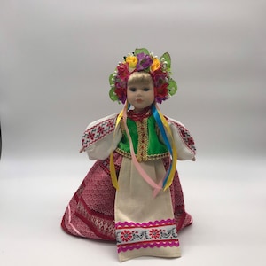 Ukrainische Porzellan Puppe im Trachtenkostüm