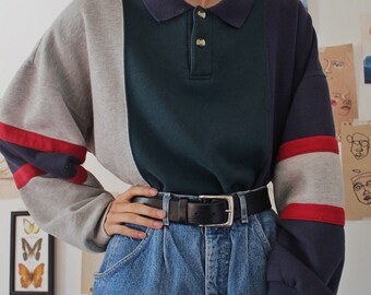 sweatshirt with a collar