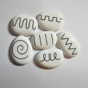 Pre-writing Painted Pebbles, Mark Making, EYFS Activities, Fine Motor Skills (Set of 6) bild 5