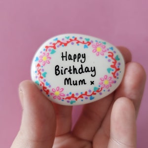 Personalised Painted Floral Wreath Pebble , Mum, Her bild 4
