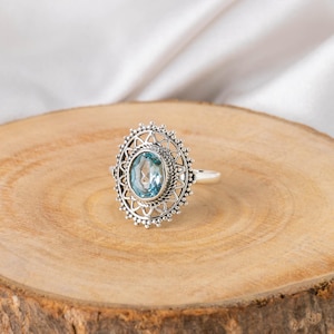 Bague en argent sterling avec topaze bleue : bijoux bohèmes faits main
