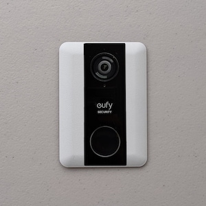 Eufy Security Doorbell Mount 1-Gang Metal Wall Plate, White Textured