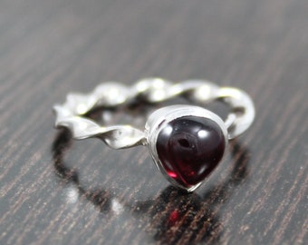 925 Sterling Sliver, Red Garnet Ring, Twisted Band, Natural Ring, Gemstone Ring, Handmade Silver Ring, Stacking Ring, Sliver Jewelry, Gifts