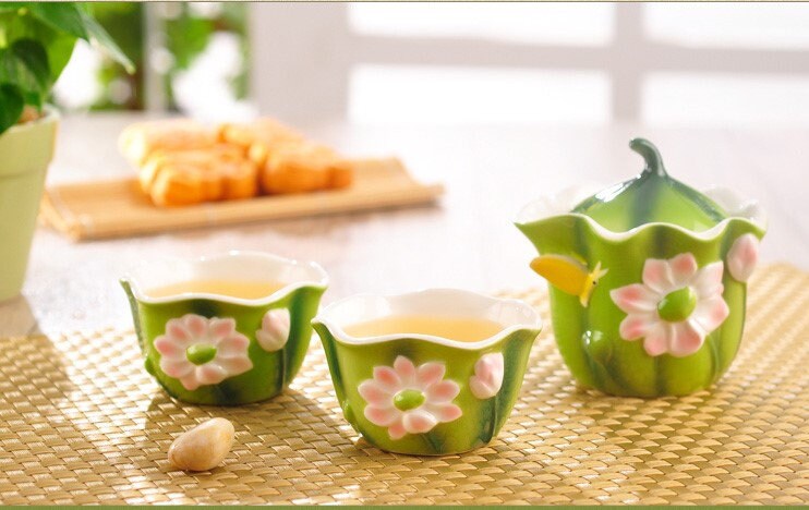 Set 3 Pcs Céramique Émail Théière et Tasses Créative Relievo Lotus Porcelaine Bouilloire Drinkware
