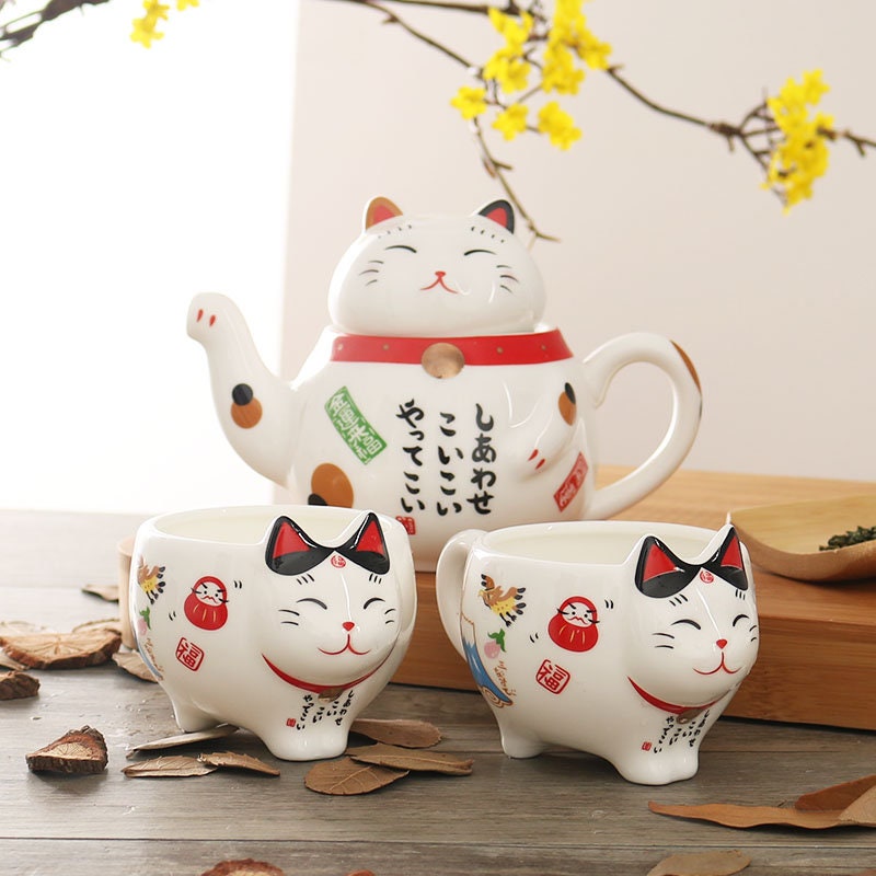 Creative Ceramic Tea Set Maneki Neko - Cute Japanese Cat Lucky Porcelain Teapot Plus Filter + 2 Tass