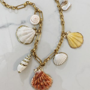 Natural clam charms necklace, large shell charms necklace, chunky gold chain necklace with various shells, shells necklace, mermaid jewelry image 3