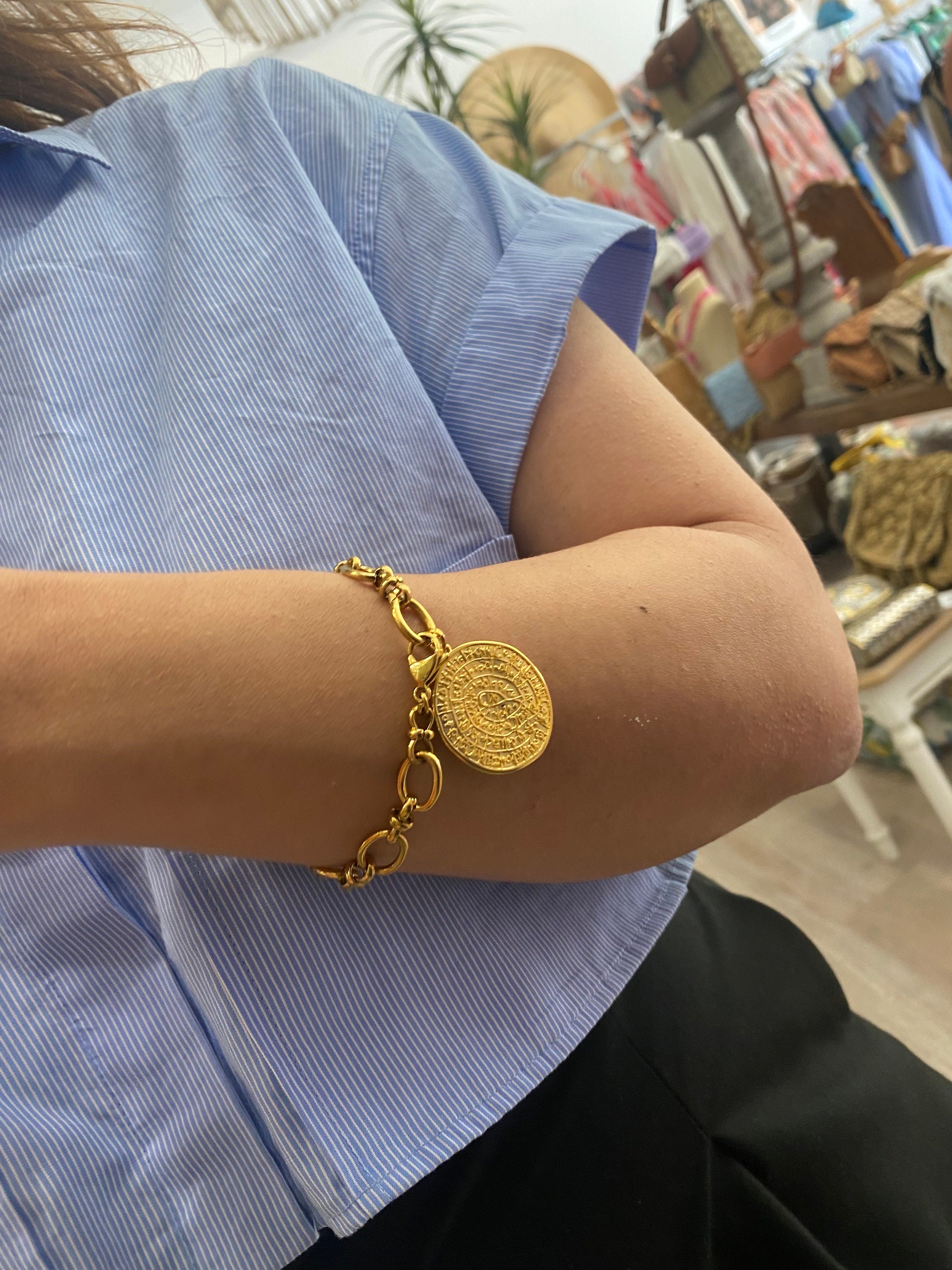 Gold coin 2024 bracelet designs