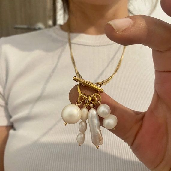 ロングパールチェーンネックレス：フィガロチェーン、生真珠 - Etsy 日本