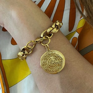 coin charm bracelet, chunky gold tone chain bracelet, gold color statement bracelet, big coin bracelet, large retro old style bracelet,