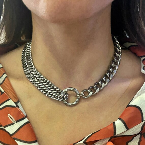 Bulky necklaces store