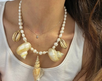 Mixed shell necklace, mismatched seashell necklace, large natural seashell necklace, mermaid core, freshpearl necklace