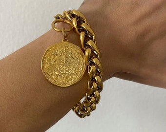 coin charm bracelet, chunky chain bracelet with charm, statement bracelet, big coin bracelet, retro old style bracelet, gold tone bracelet