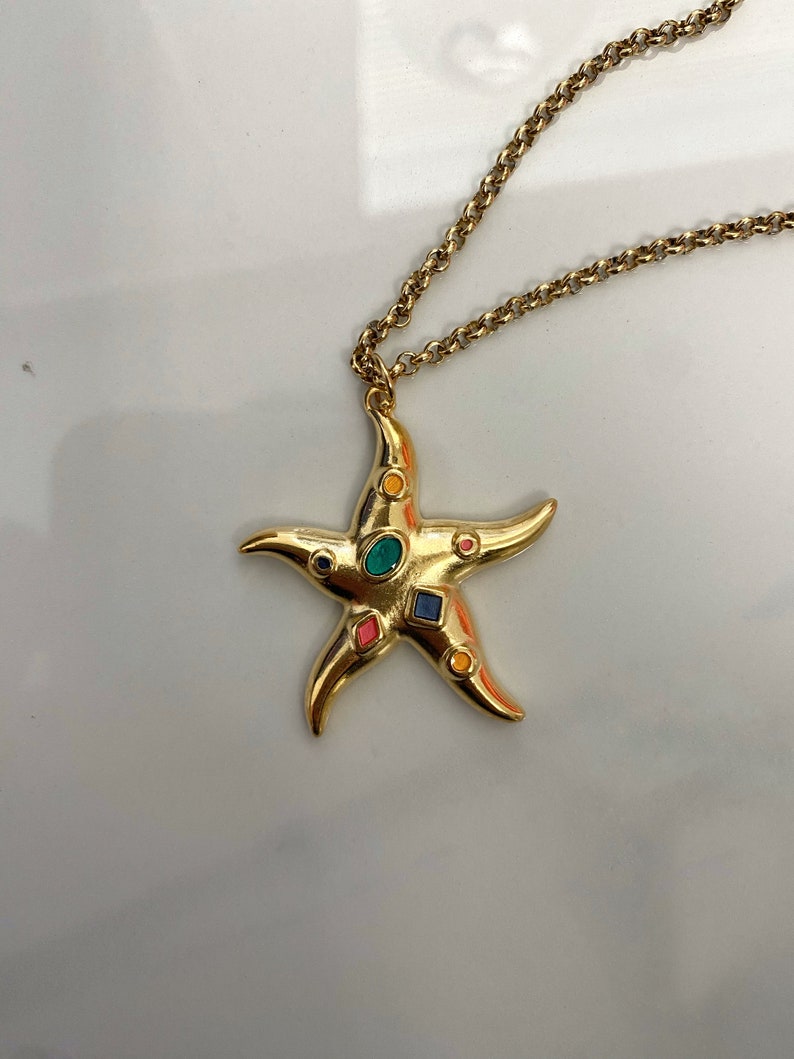 Starfish pendant necklace, gold tone summer necklace, modern y2k jewelry, mermaid necklace, 90s style jewelry, sea lovers jewelry zdjęcie 7