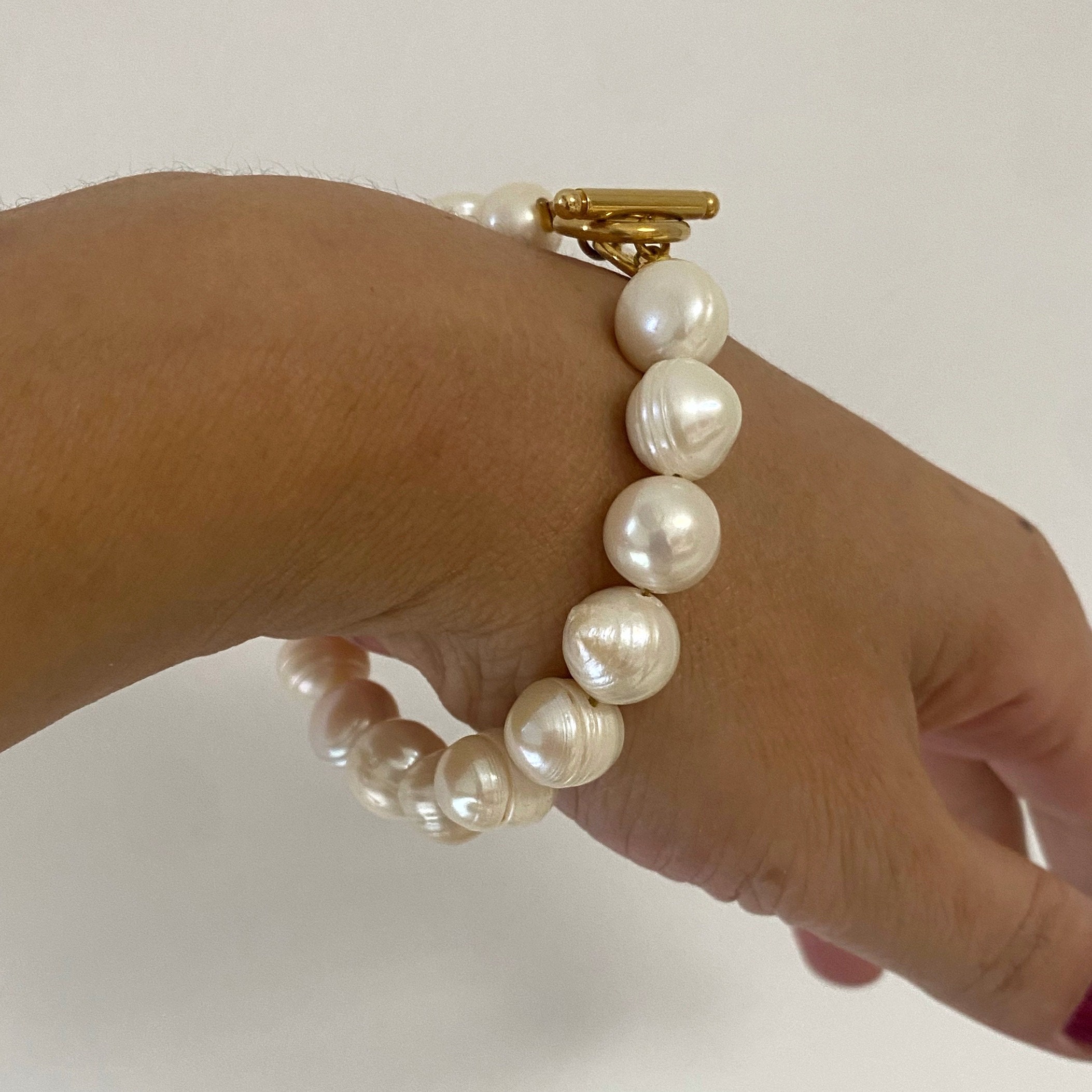 ブレスレット LAZY DAWN toggle pearl bracelet Large Pearl Bracelet, Big Fresh Pearl Bracelet for Woman