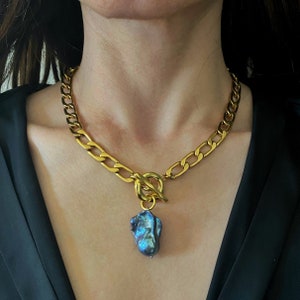 Black baroque pearl pendant, baroque pearl necklace, chunky toggle necklace, large pearl necklace, gold steel necklace for woman