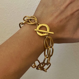 Big gold bracelet, chunky bracelet for woman, toggle bracelet, modern big chain bracelet, large gold bracelet, double chain bracelet