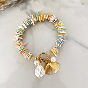 Gold plated shell bracelet, clam charm bracelet, 90s aesthetic jewelry, 2000s nostalgia, natural sea shell bracelet, mermaid y2k jewelry,