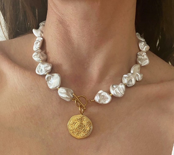 Pearl Coin Necklace Irregular Shell Bead Necklace Toggle Clasp