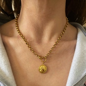 Gold coin necklace, Small Coin medallion necklace, ancient coin necklace, Greek coin charm chain, collier de pièces de monnaie