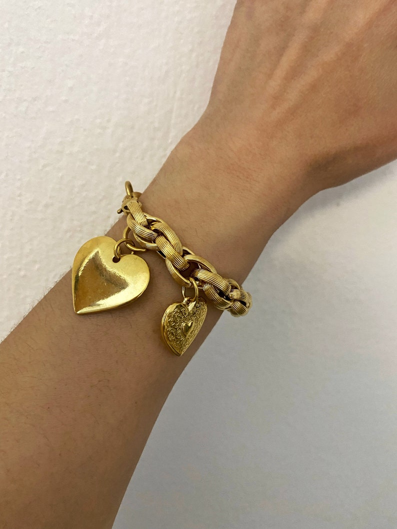 Heart charm bracelet, gold heart bracelet, large heart bracelet, gold chunky steel chain bracelet, large gold bracelet, y2k aesthetic image 3