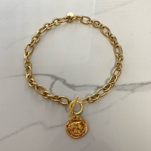 coin necklace, gold tone chunky necklace, Large bulky toggle necklace, coin necklace for woman, big gold tone chain necklace