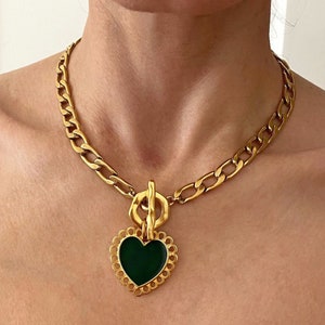 Green heart necklace, chunky heart necklace, toggle necklace, heart pendant necklace, deep green heart necklace, Forrest green heart