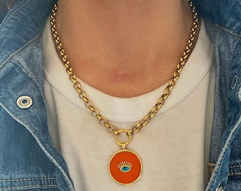 Orange Emaille Evil Eye Münze Halskette, 24k vergoldet Anhänger