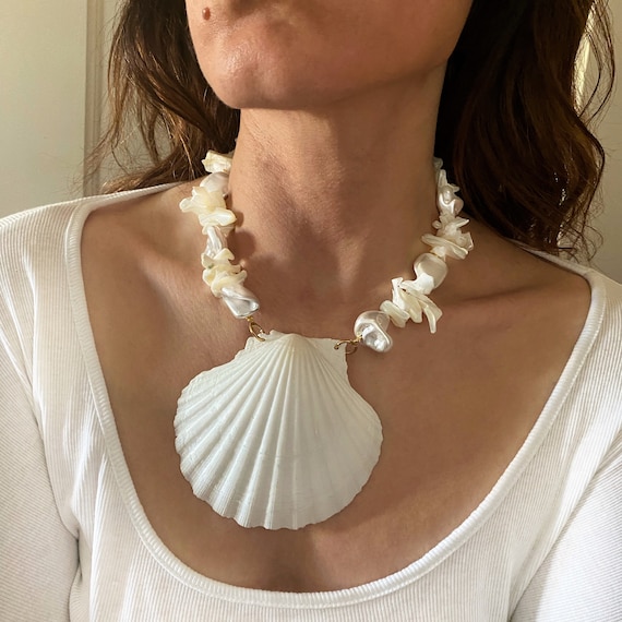 White Pearl Turbo Shell Necklace | Citrus Reef