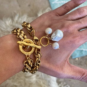 pearl charm bracelet, vintage style chunky bracelet, large fresh pearl bracelet, woven steel chain bracelet, big gold toggle bracelet