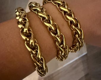 Gold Tone bold  Chain Bracelet, Chunky Vintage Style chain
