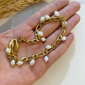 Pearl charm anklet, Gold chain anklet, charms anklet for woman, boho bridal anklet, figaro chain anklet with pearls, bracelet for the ankle image 2