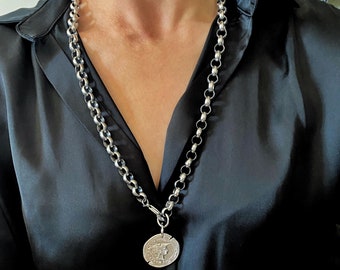 Silver coin necklace, chunky coin necklace, big medallion pendentif, Large coin necklace, mottete collier, long necklace, greek coin jewelry