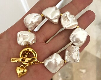 Irregular shell pearl bracelet, chunky pearl shell bracelet, large toggle bracelet beads, puffed heart charm, boho chic jewelry