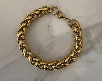 Gold Tone bold  Chain Bracelet, Chunky Vintage Style chain, statement jewelry