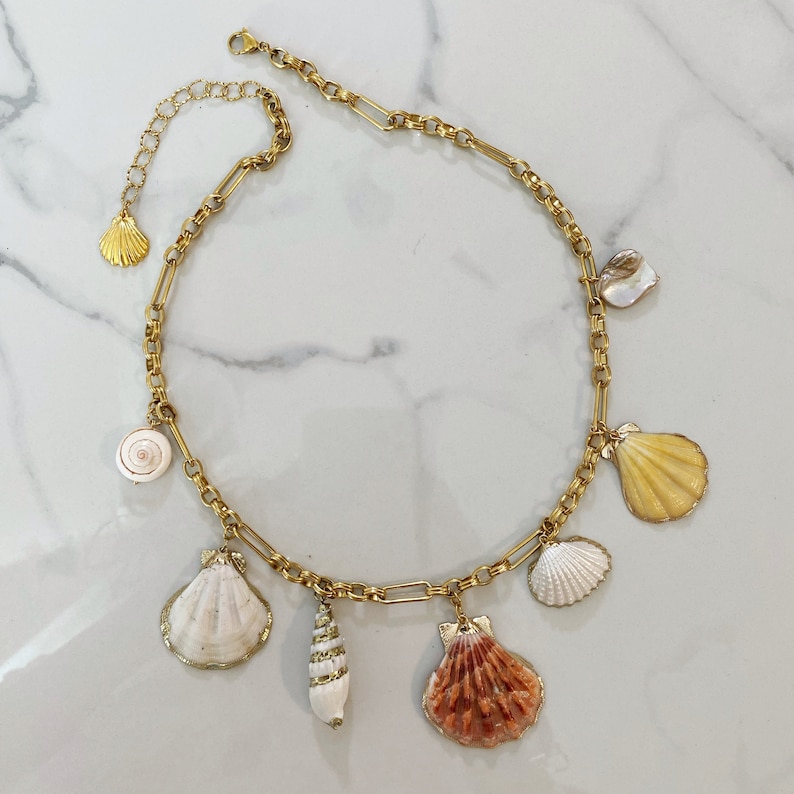 Natural clam charms necklace, large shell charms necklace, chunky gold chain necklace with various shells, shells necklace, mermaid jewelry image 2