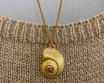 Gold tone shell necklace, nautilus pendant necklace, summer jewelry, large shell necklace, chunky jewelry, long pendant necklace