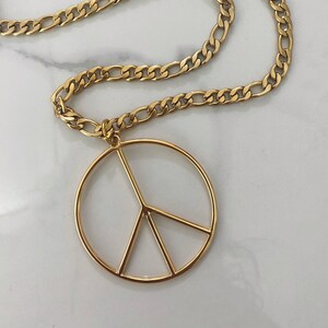 Peace pendant necklace, huge big peace symbol necklace, y2k aesthetic, oversized gold necklace, large chain necklace, 90s style jewelry