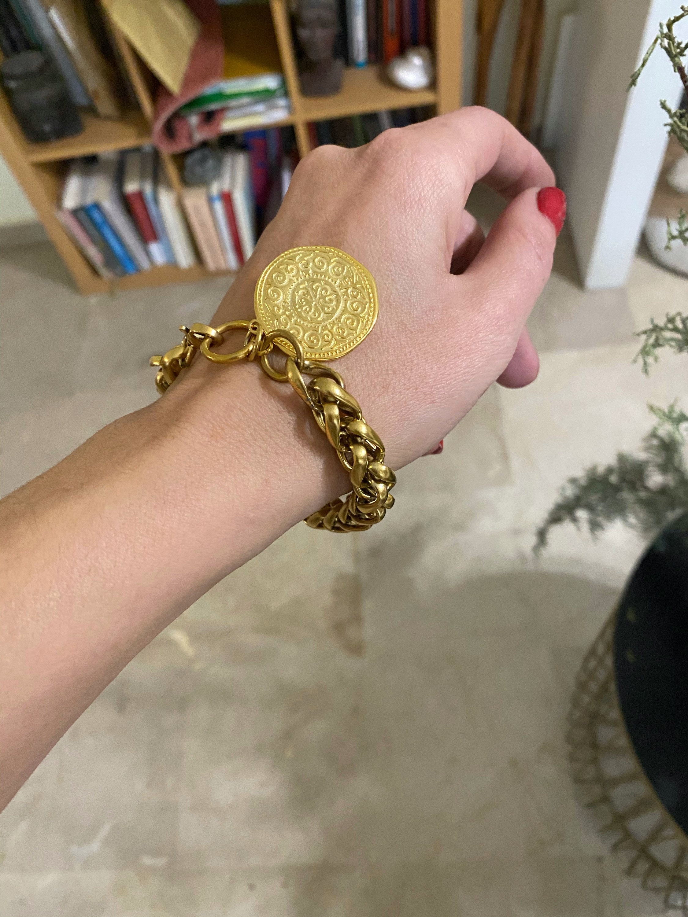 Coin Bracelet, Chunky Bracelet With Coin Charm, Big Coin Coin Bracelet, Chunky Bracelet With Coin Charm, Big Coin
