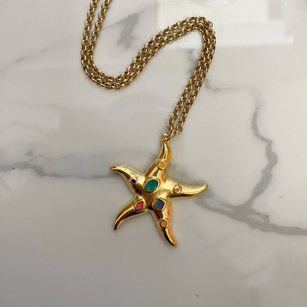 Starfish pendant necklace,  gold tone summer necklace, modern y2k jewelry, mermaid necklace, 90s style jewelry, sea lovers jewelry