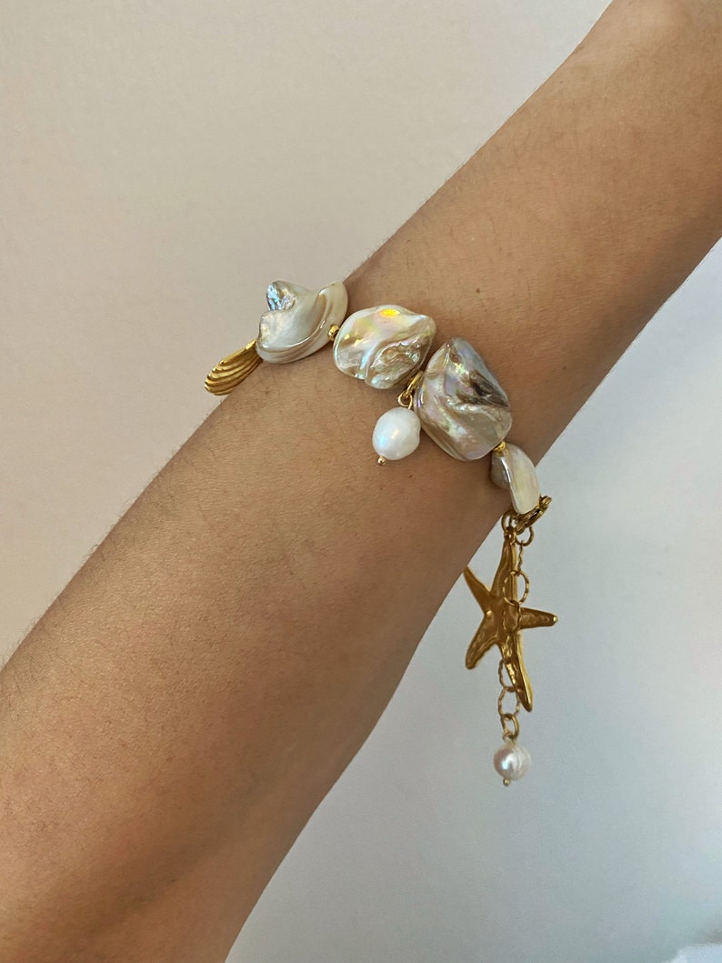 Oversized shells and clam bracelet, boho bridal jewelry, summer beach wedding jewelry, shell charm bracelet, natural clam charms bracelet image 6