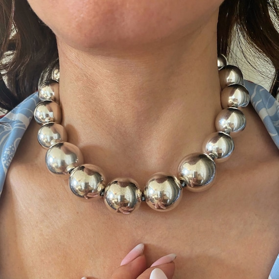 90s silver clearance ball necklace