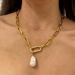 Zircon carabiner necklace, gold tone link chain necklace, modern necklace with baroque fresh pearl pendant, chunky gold  tone necklace