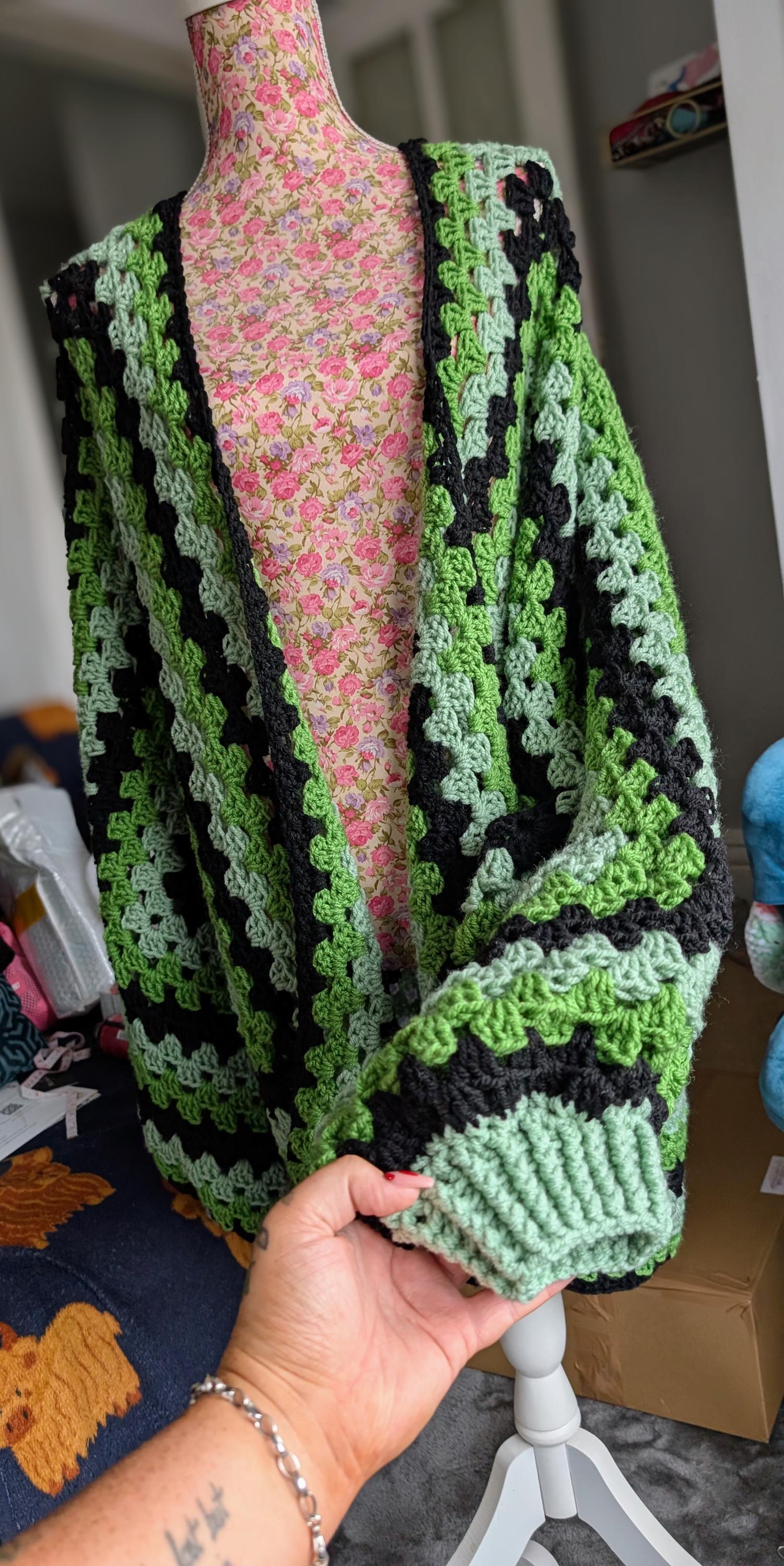 トップス enfold HEXAGON CARDIGAN 2024aw トップス enfold HEXAGON CARDIGAN 2024aw How to Fold a Hexagon