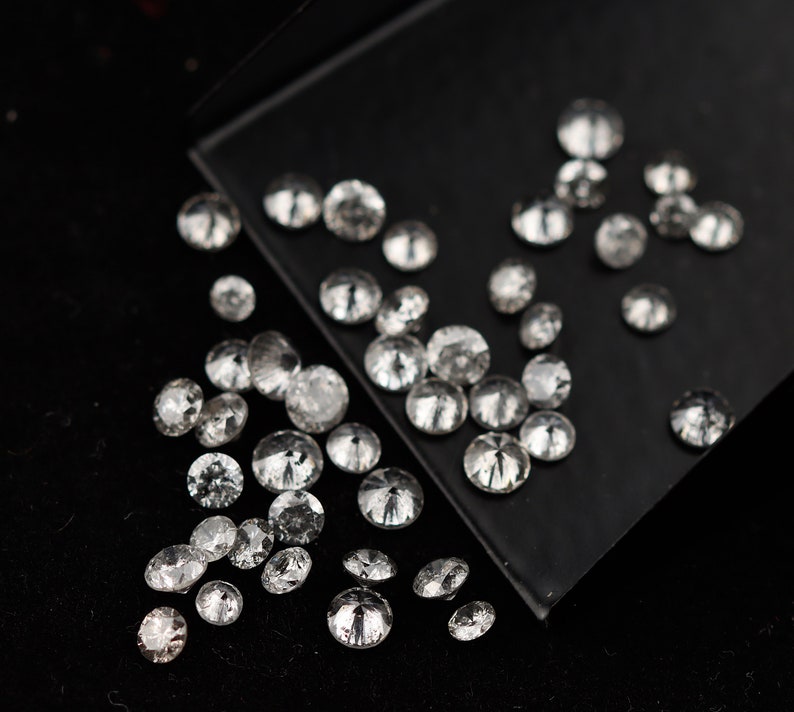 2.00-3.00 MM、ソルトアンドペッパーダイヤモンド、ラウンドカットダイヤモンド、ソリティアダイヤモンド、ポリッシュダイヤモンド、ブリリアントカットダイヤモンド（10〜50個のオプション） 画像 5