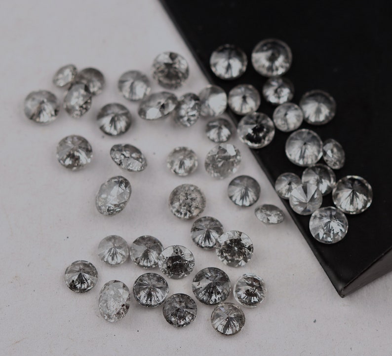2.00-3.00 MM、ソルトアンドペッパーダイヤモンド、ラウンドカットダイヤモンド、ソリティアダイヤモンド、ポリッシュダイヤモンド、ブリリアントカットダイヤモンド（10〜50個のオプション） 画像 10