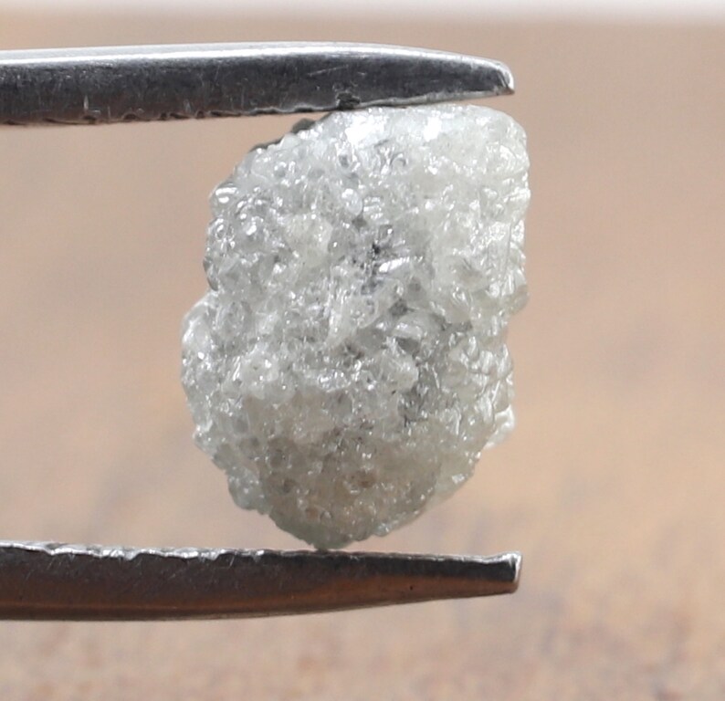 2.34 Carat 1 PCs Excellent Natural Small Size Full Light White Grey Color Raw Rough Diamond.Natural Pendant Diamond...8.4M\u00d76.2M\u00d75.2M