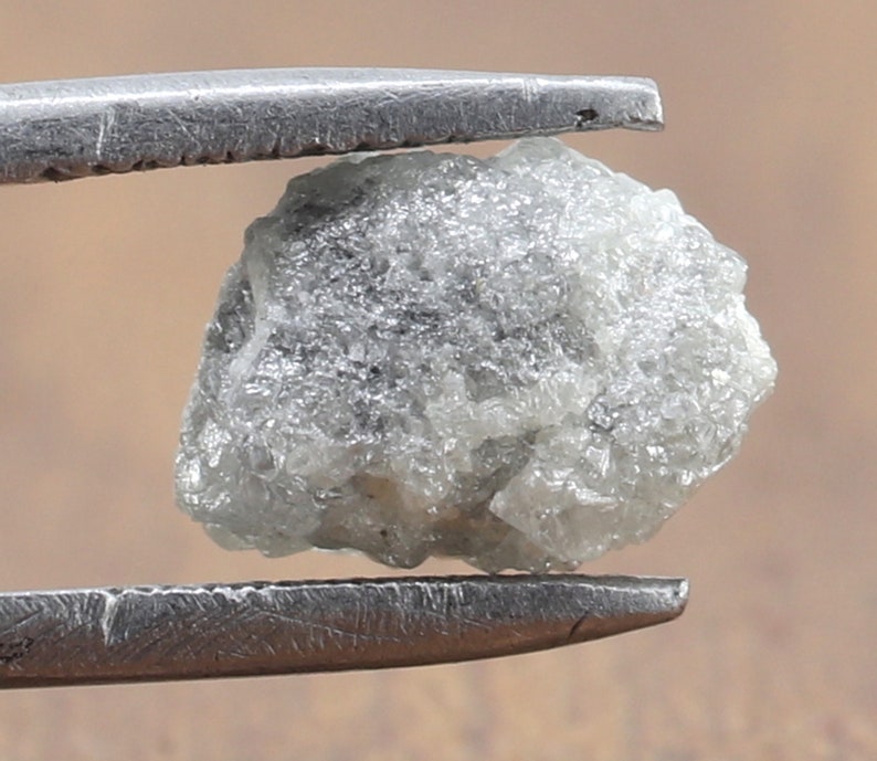 2.34 Carat 1 PCs Excellent Natural Small Size Full Light White Grey Color Raw Rough Diamond.Natural Pendant Diamond...8.4M\u00d76.2M\u00d75.2M