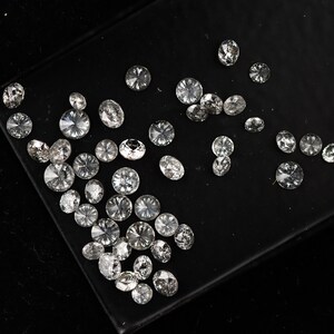 2.00-3.00 MM、ソルトアンドペッパーダイヤモンド、ラウンドカットダイヤモンド、ソリティアダイヤモンド、ポリッシュダイヤモンド、ブリリアントカットダイヤモンド（10〜50個のオプション） 画像 3