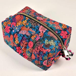 Liberty London Quilted Bag, Makeup, Travel, Cosmetic, Toiletry, Gift for Women Bridesmaid Mom, Handmade, Tana Lawn Ciara, Floral, Organizer