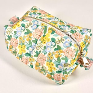 Liberty London Quilted Bag, Makeup, Travel, Cosmetic, Toiletry, Gift for Women Mom, Handmade, Tana Lawn Ianthe Blossom, Floral, Organizer